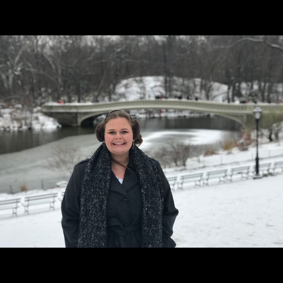 Meet your Posher, Kelsie - Picture 1 of 1